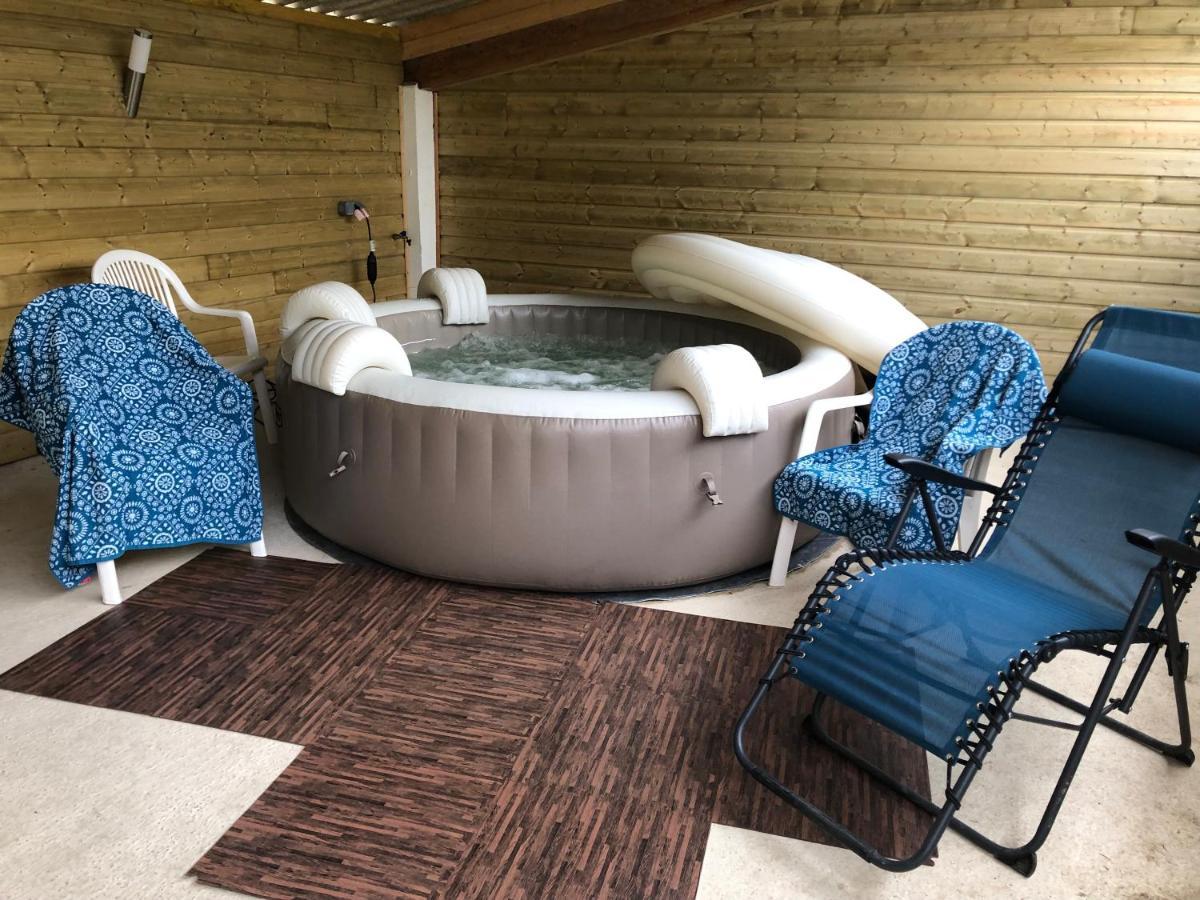 Gite Des 3 Pleureuses Saint-Riquier Екстериор снимка